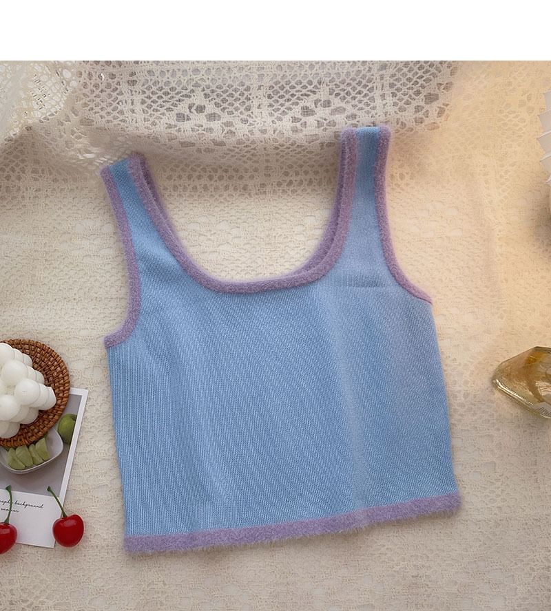 Crop Scoop Contrast Neck Knit Trim Top