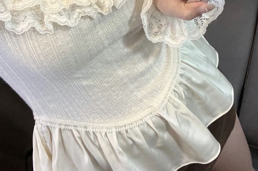 Trim T-Shirt Scoop Long-Sleeve Neck Plain Lace