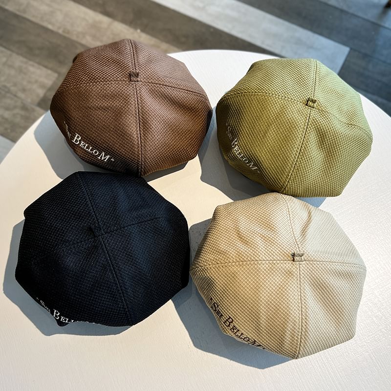 Waffle Lettering Beret Embroidered