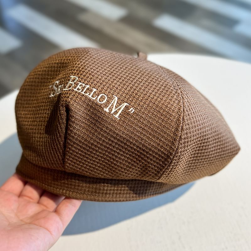 Waffle Lettering Beret Embroidered