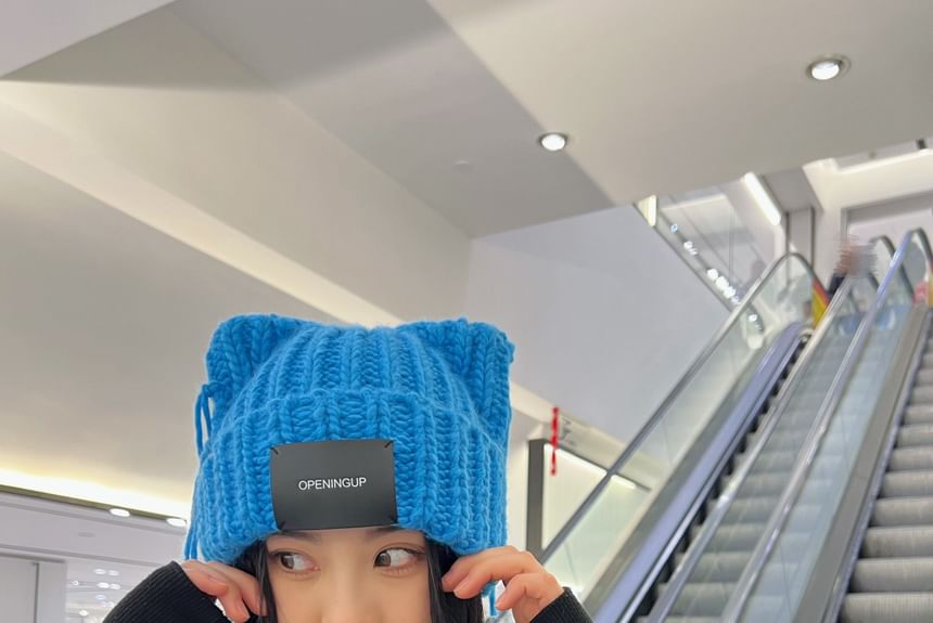 Lettering Ear Cat Applique Knit Beanie