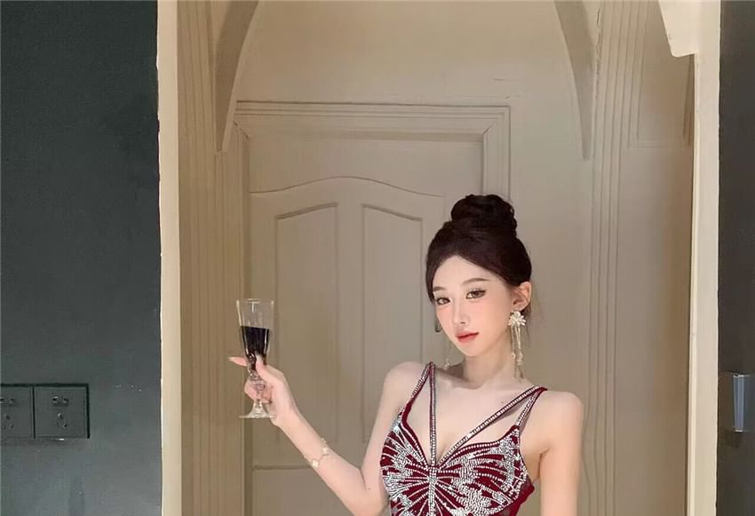 Spaghetti Open V-Neck Gown Rhinestone Back Strap Slit Evening Mermaid Butterfly Velvet