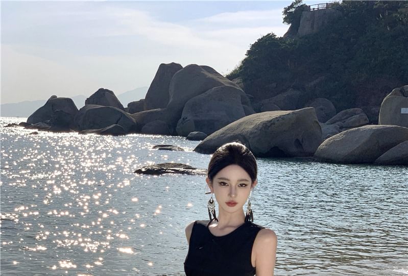 Sleeveless Tone Crewneck Maxi Dress Two A-Line