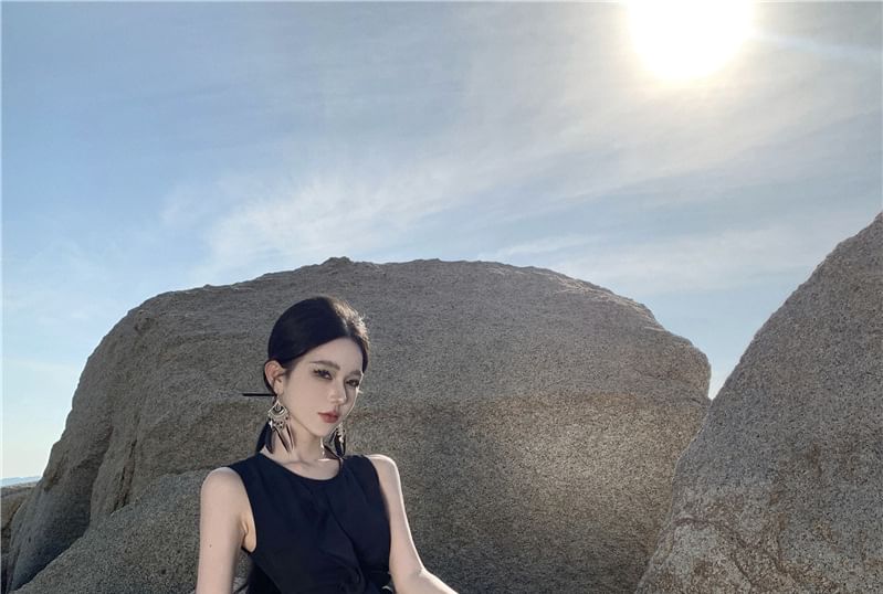 Sleeveless Tone Crewneck Maxi Dress Two A-Line