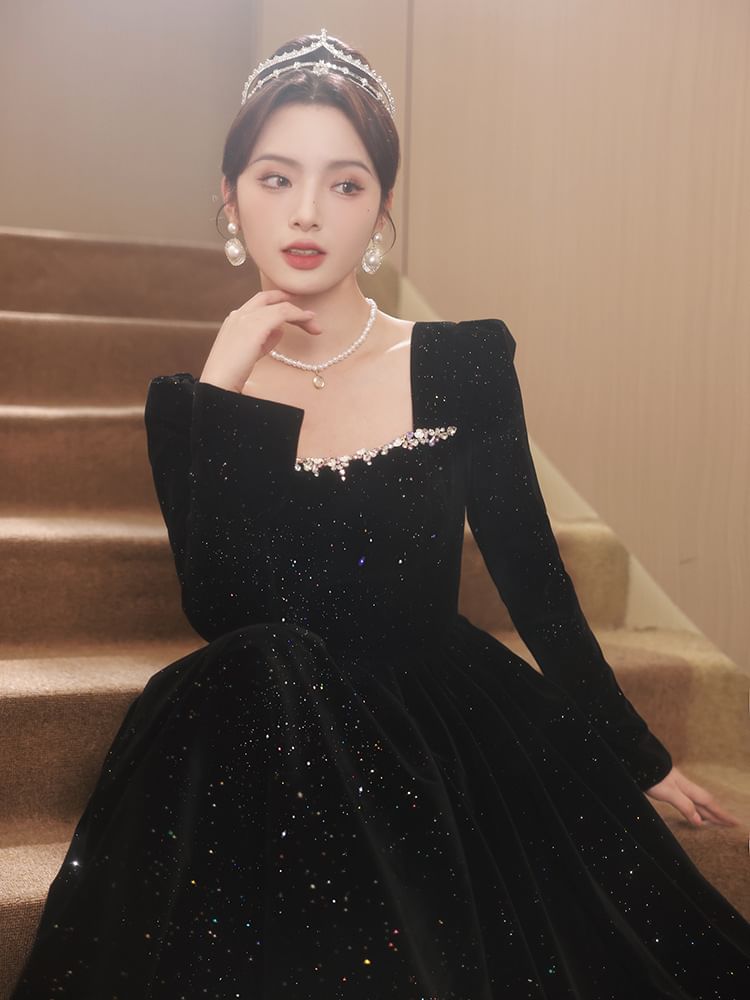 A-Line Gown Sequin Neck Evening Long-Sleeve Square