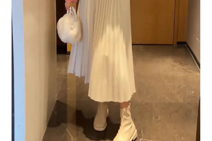 Cardigan Buttoned Faux Pearl Plain