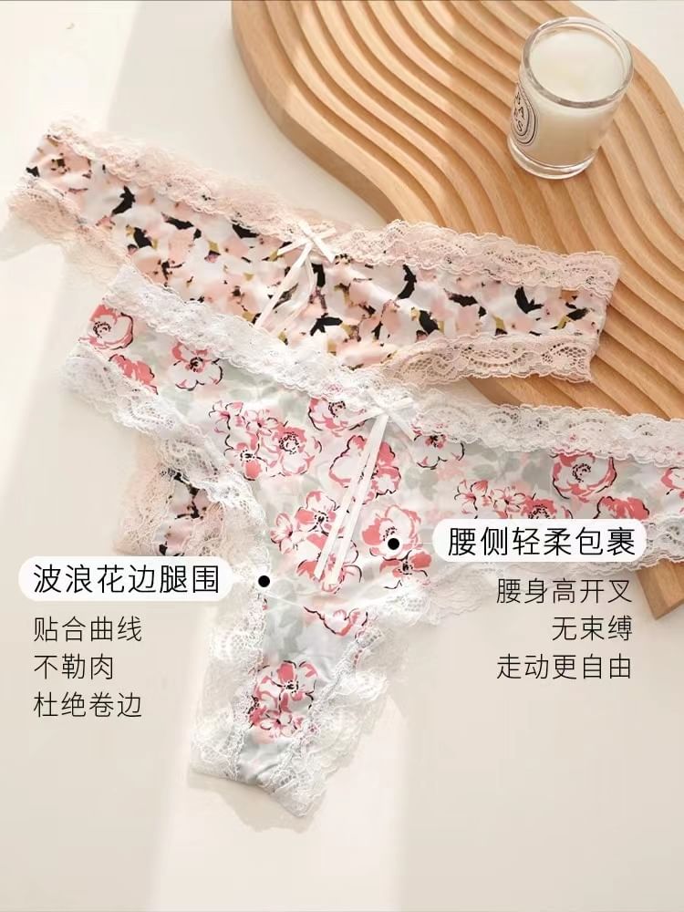 Set: Print Lace Thongs