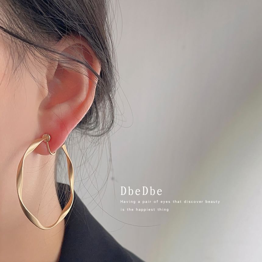 Alloy Ear Twisted Cuff Hoop