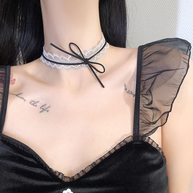 Lace Bow Choker