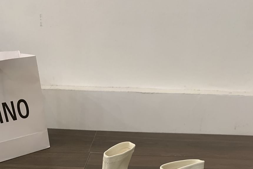 Short Heel Chunky Boots