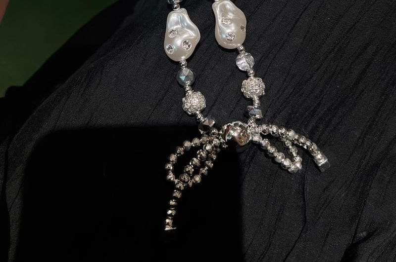 Irregular Strap Pearl Phone Rhinestone Faux