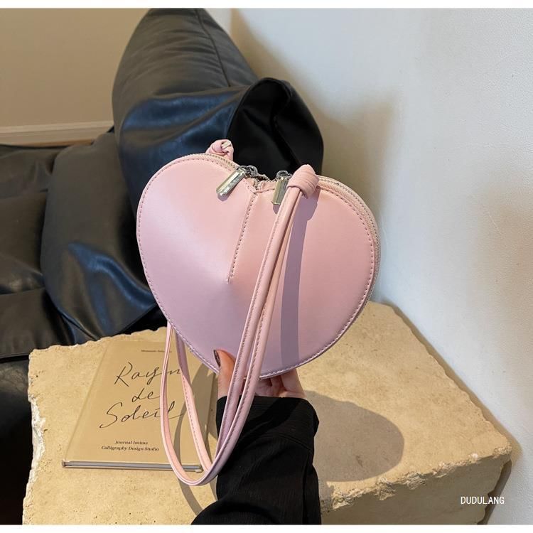 Bag Heart Shoulder