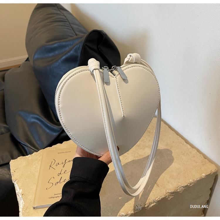 Bag Heart Shoulder