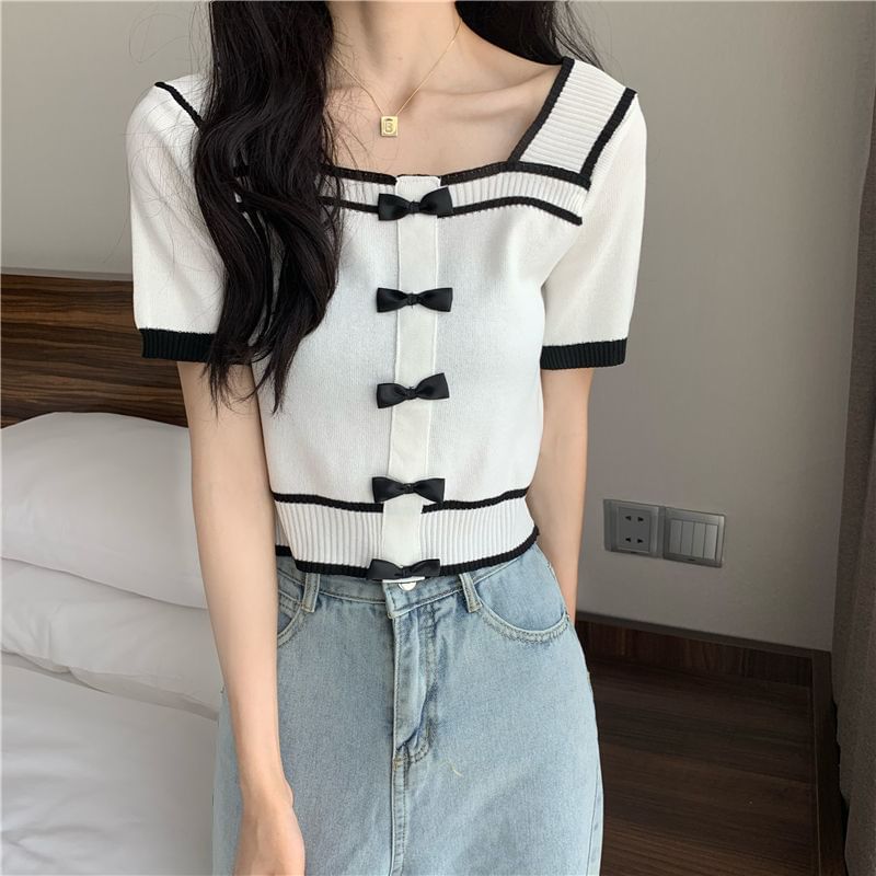 Short-Sleeve Knit Neck Square Top Bow