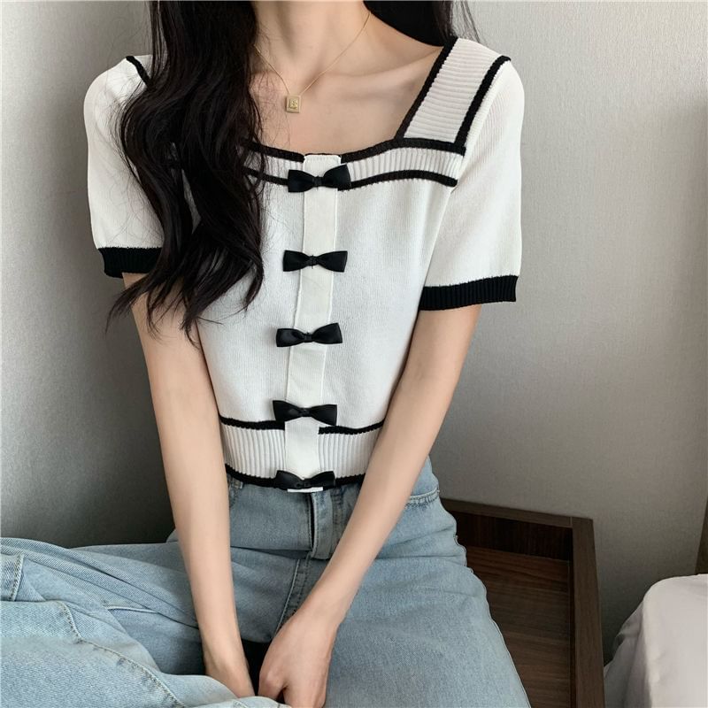 Short-Sleeve Knit Neck Square Top Bow