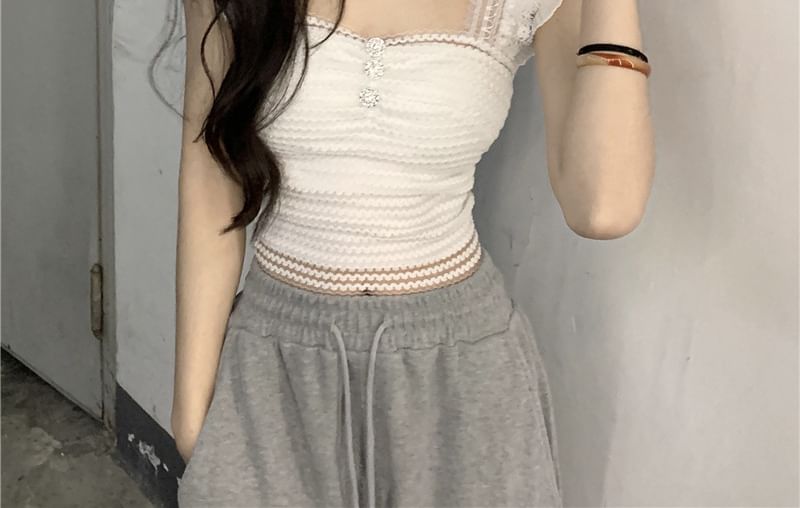 Plain Neck Tank Square Crop Top