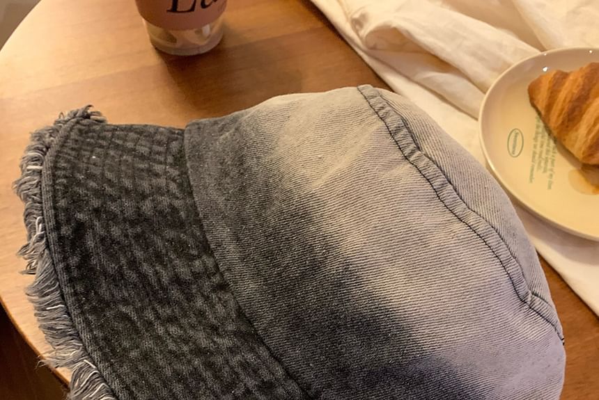 Gradient Hat Denim Bucket Frayed Washed