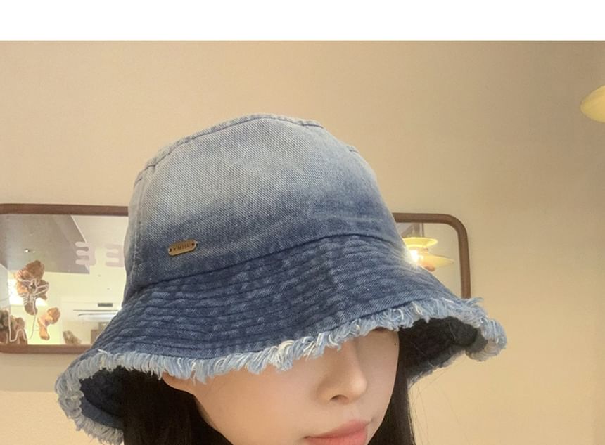 Gradient Hat Denim Bucket Frayed Washed