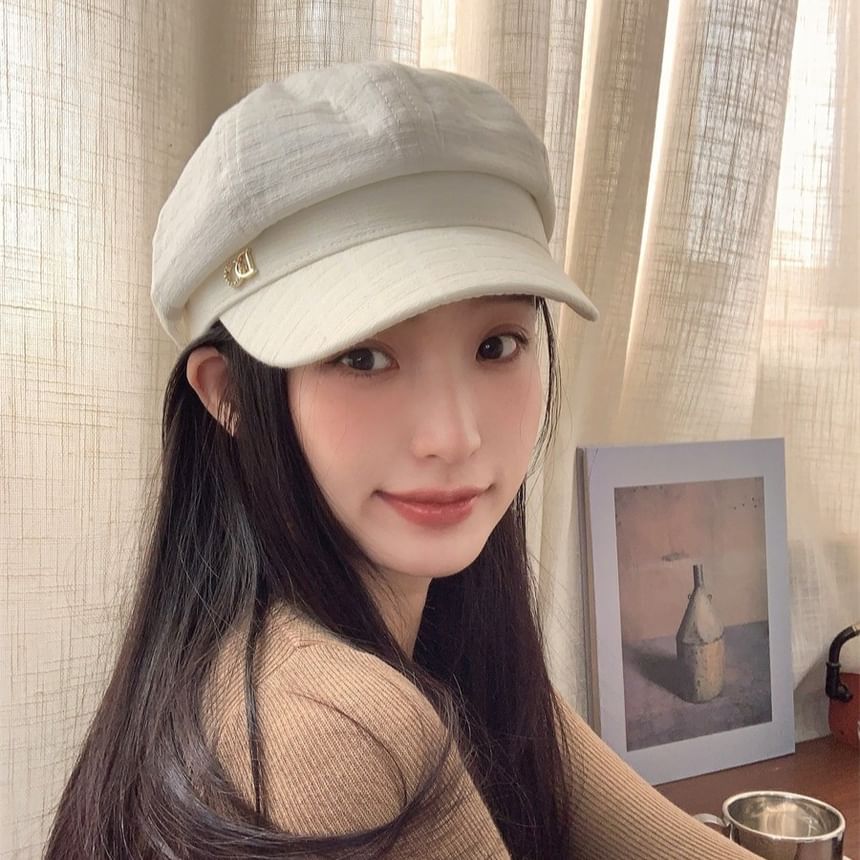 Plain Cap Rhinestone Newsboy Accent