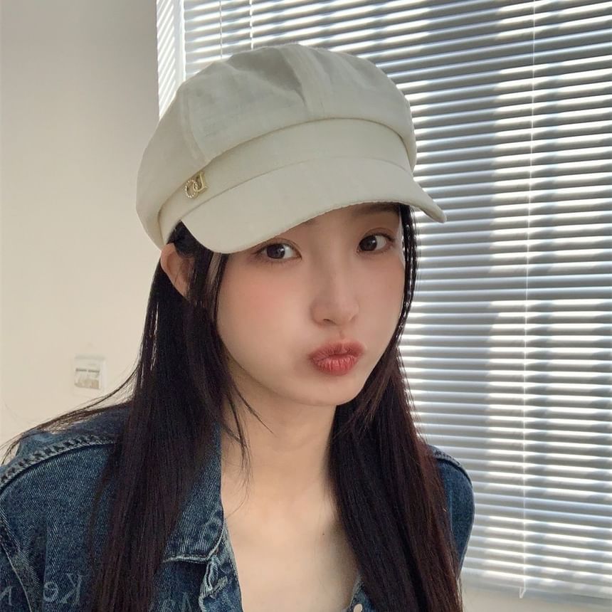 Plain Cap Rhinestone Newsboy Accent