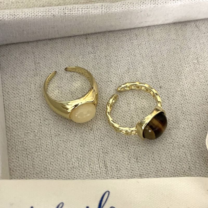 Set Gemstone / Open Ring