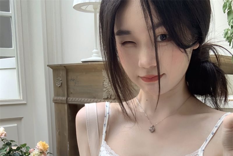 Floral Lace Trim Top Cami Cropped