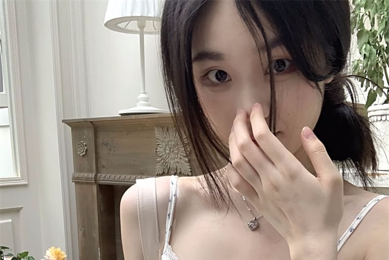 Floral Lace Trim Top Cami Cropped