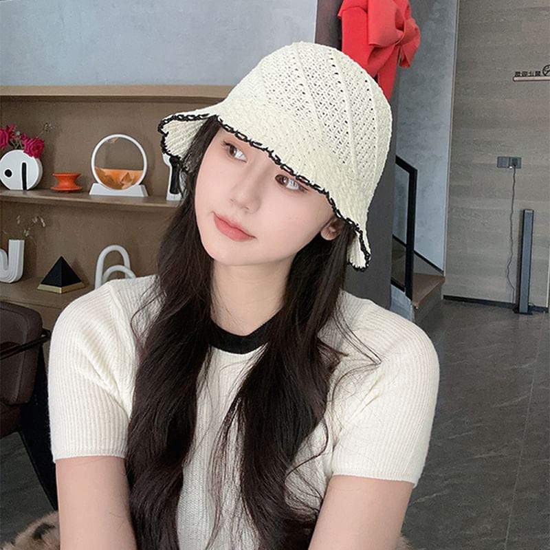 Contrast Trim Bucket Woven Hat