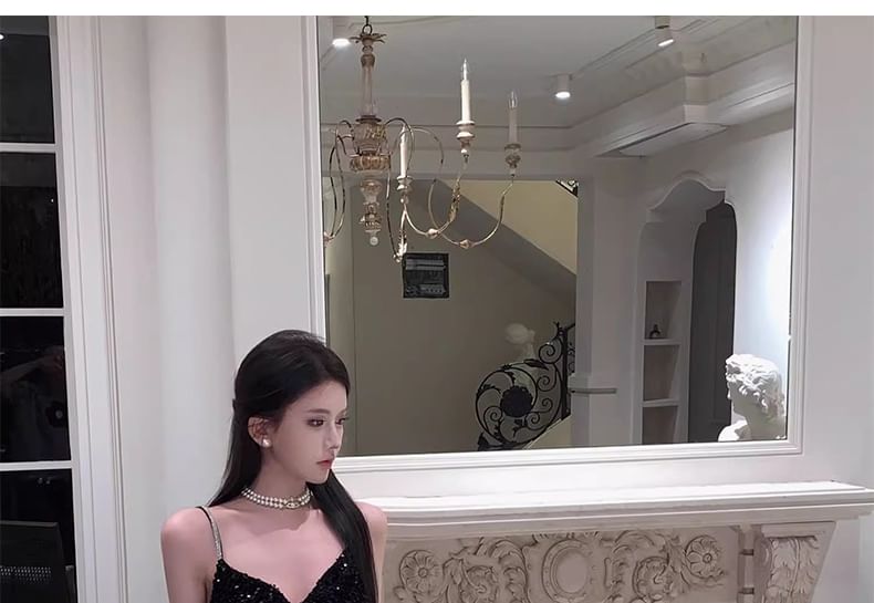 Mermaid V-Neck Spaghetti Evening Sequin Gown Strap