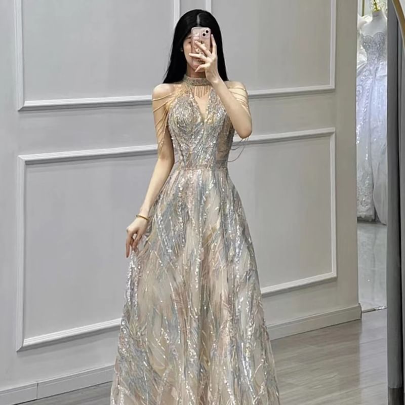 A-Line Fringed V-Neck Cold Gown Halter Shoulder Sequin Evening
