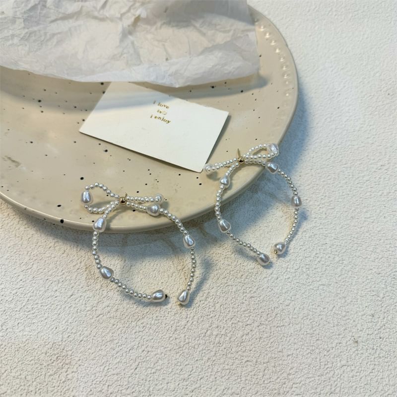 Pearl Bow Dangle Earring Faux