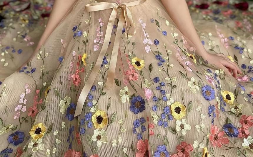 Floral A-Line Strap Evening Wide Gown