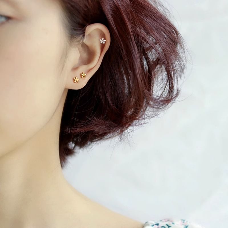 Ear Stud Floral
