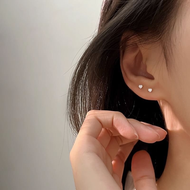 Ear Heart Stud