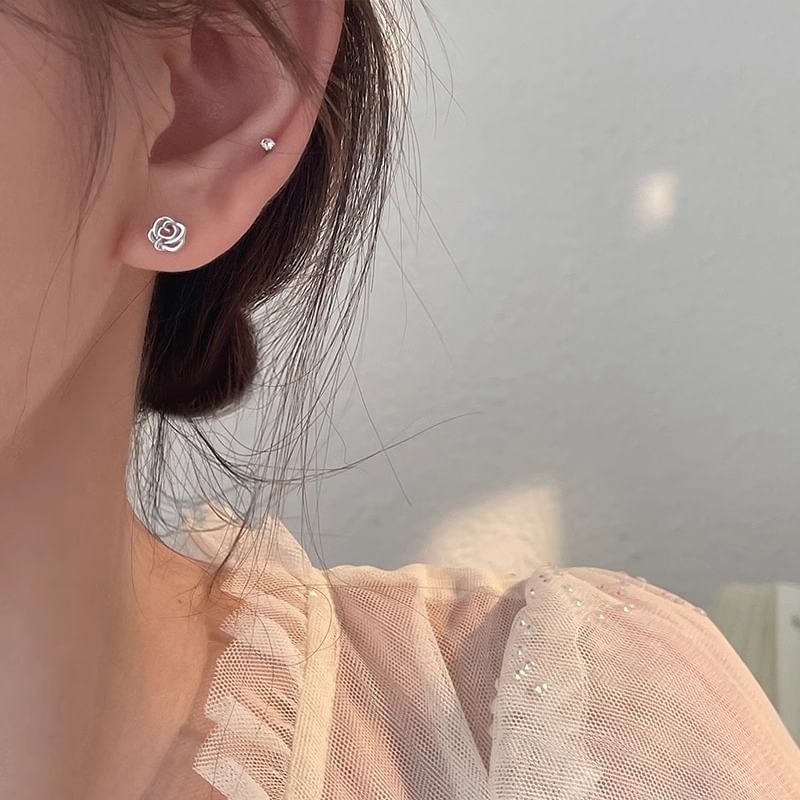 Ear Floral Stud