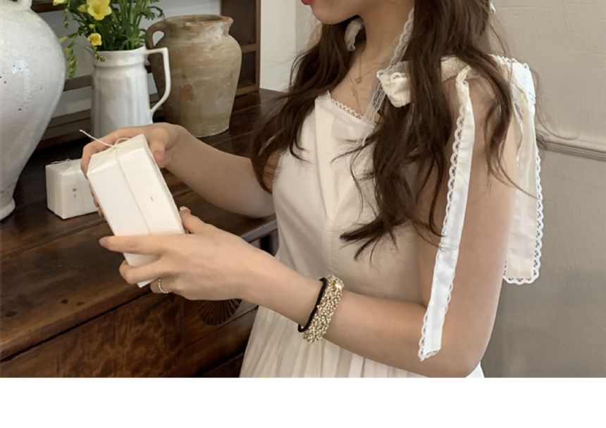 Scarf (Various Head Lace Triangle Embroidered Designs)