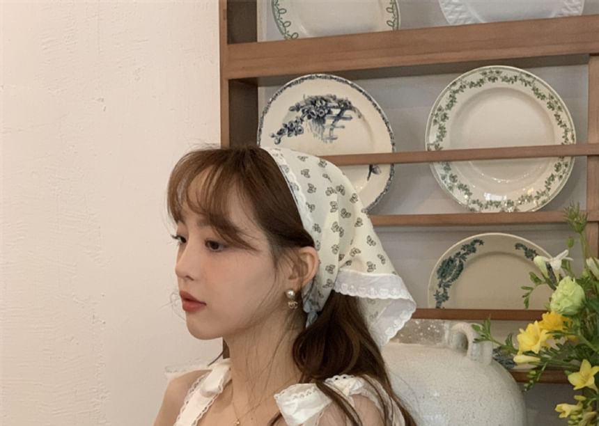 Scarf (Various Head Lace Triangle Embroidered Designs)