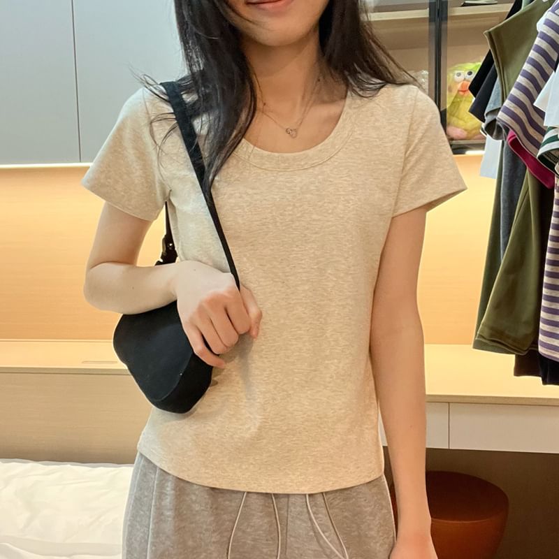 Plain Short-Sleeve Tee