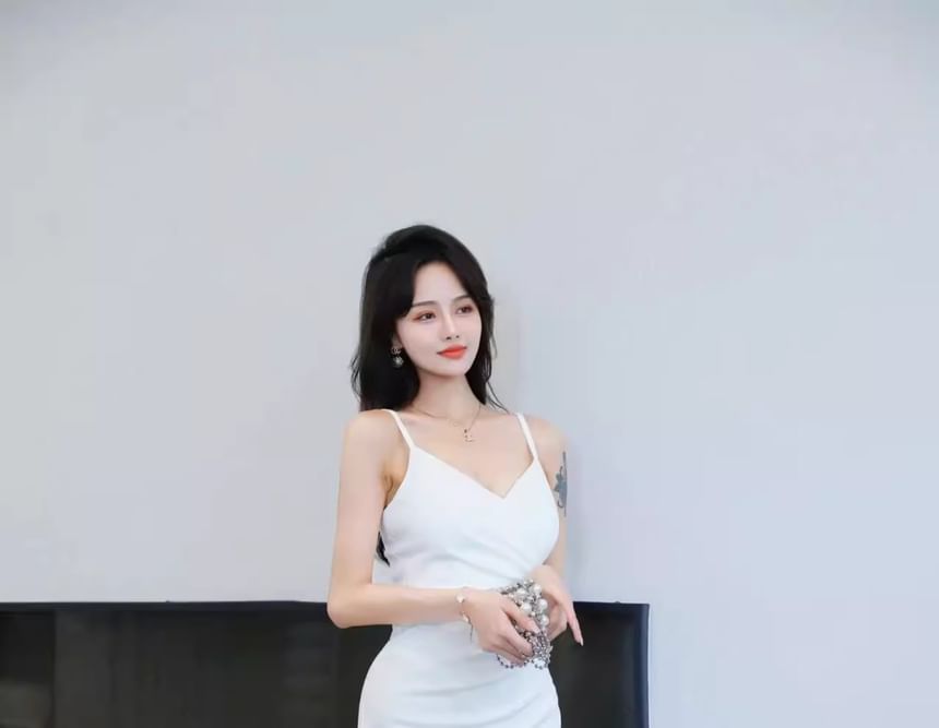 Slit Mermaid Strap Spaghetti Evening V-Neck Gown Plain