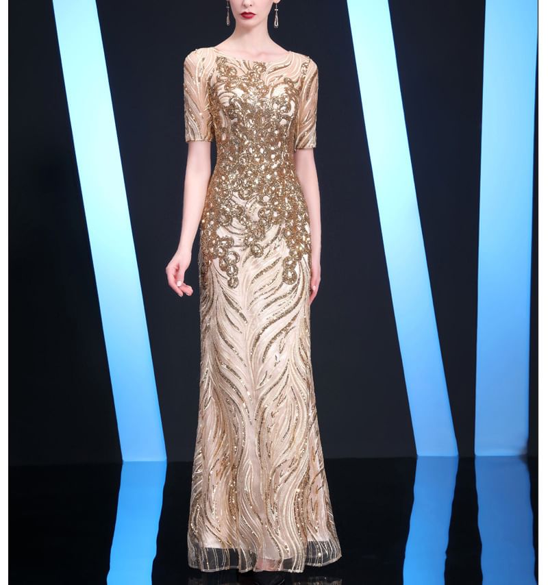 Short-Sleeve Evening Round Gown Sequin Patterned Neck Trumpet