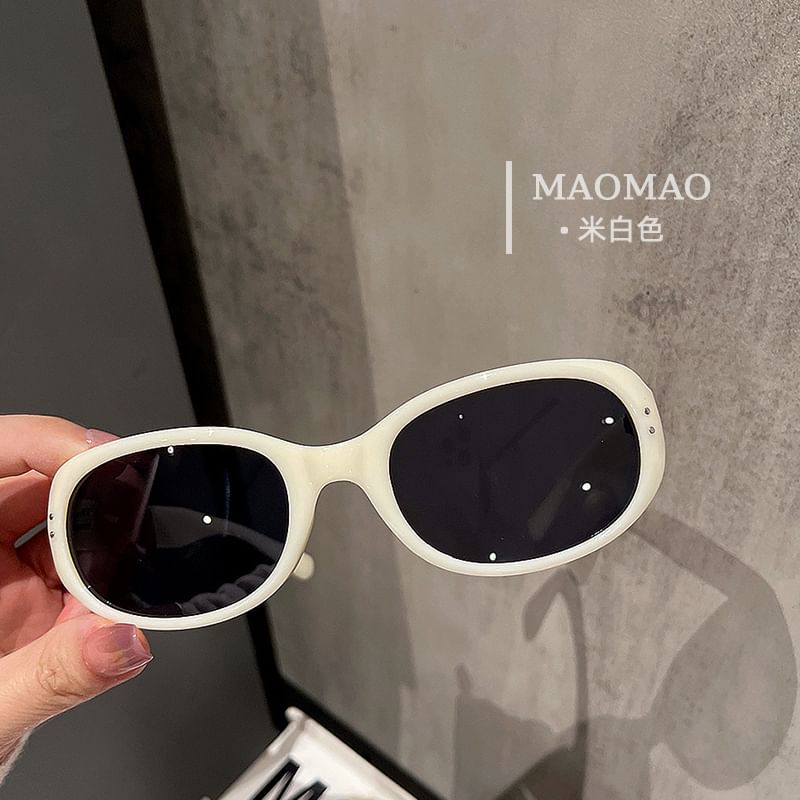 Oval Vintage Sunglasses