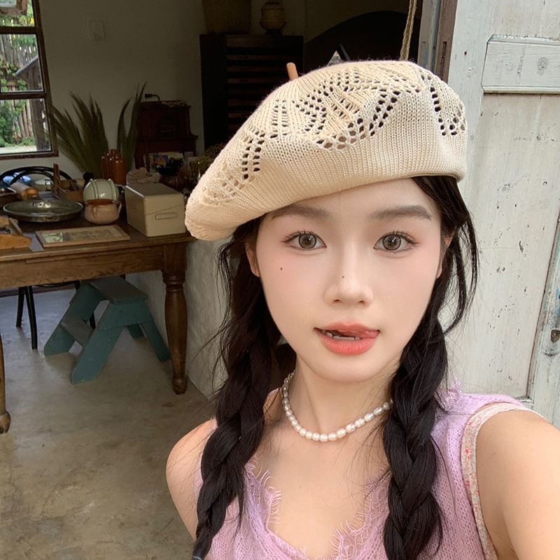 Hat Eyelet Beret
