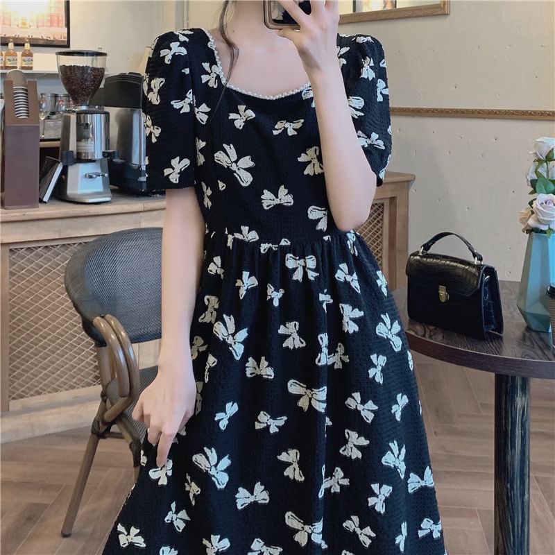 A-Line Dress Back Square Panel Short-Sleeve Tie Midi Neck Bow Print