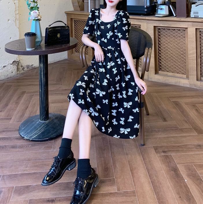 A-Line Dress Back Square Panel Short-Sleeve Tie Midi Neck Bow Print