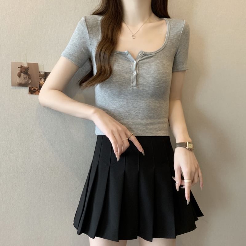 Plain Henley Short-Sleeve Tee