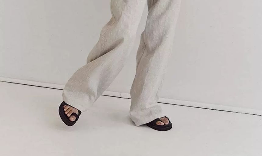 Sleeveless Round Neck Plain Knit Top