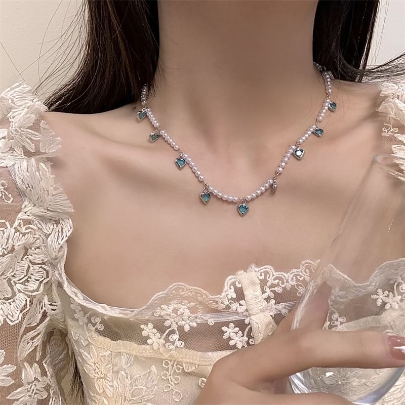 Faux Choker Pearl Fringed Heart