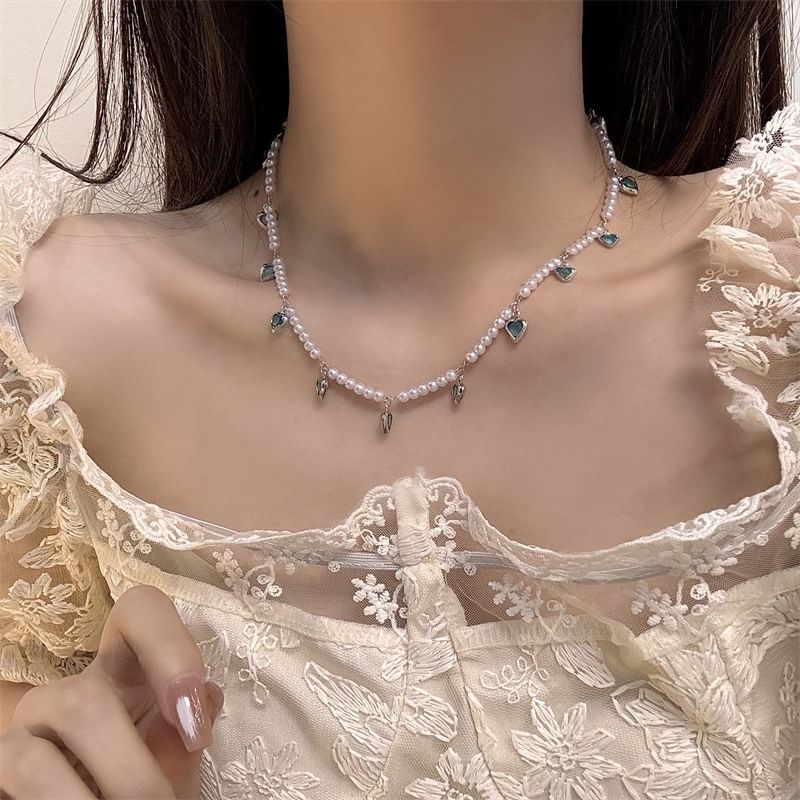 Faux Choker Pearl Fringed Heart