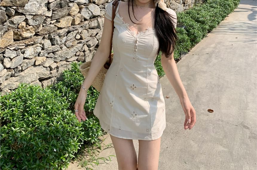 Dress Mermaid Maxi Mini Lace Panel A-Line Buttoned / Cap-Sleeve Plain V-Neck Eyelet