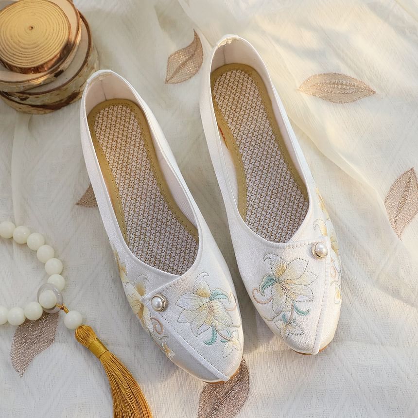 Embroidered Flats Flower